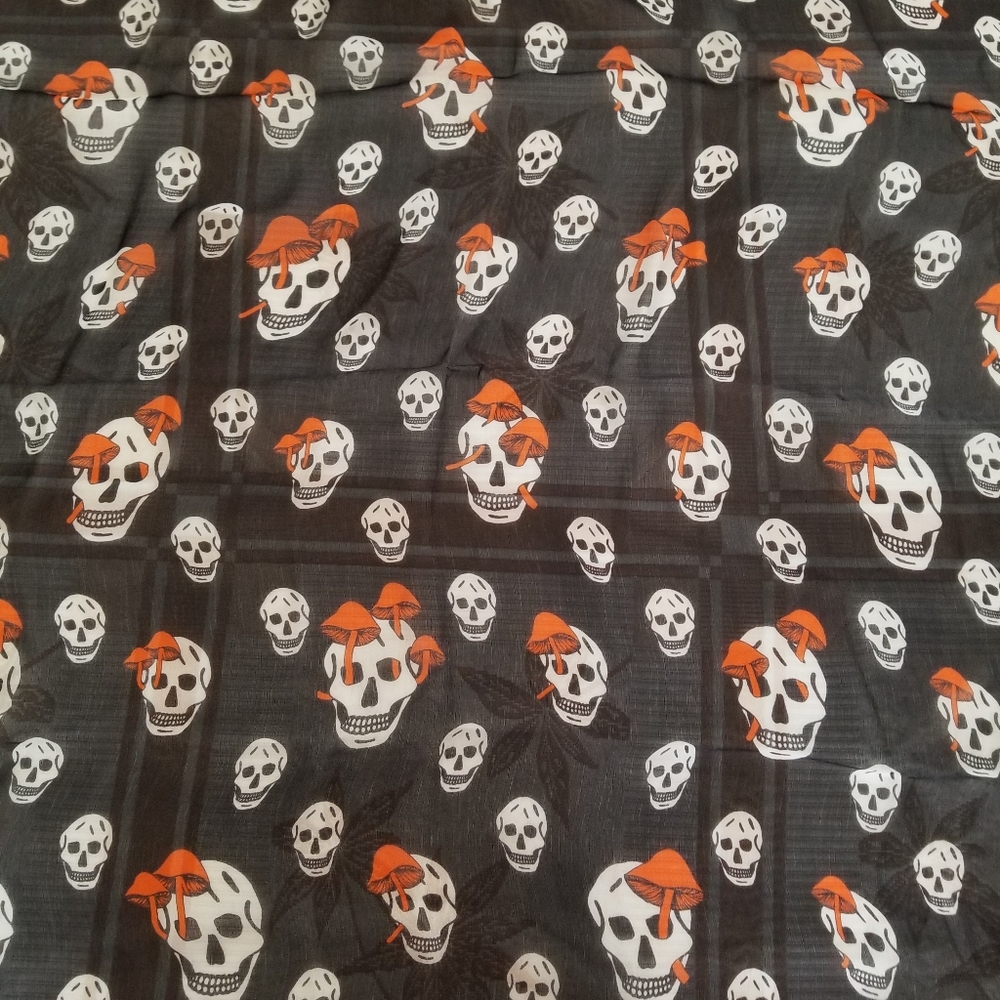 Alexander McQueen Mushroom & Skull Motifs Silk Scarf Black Orange - Picture 8 of 8